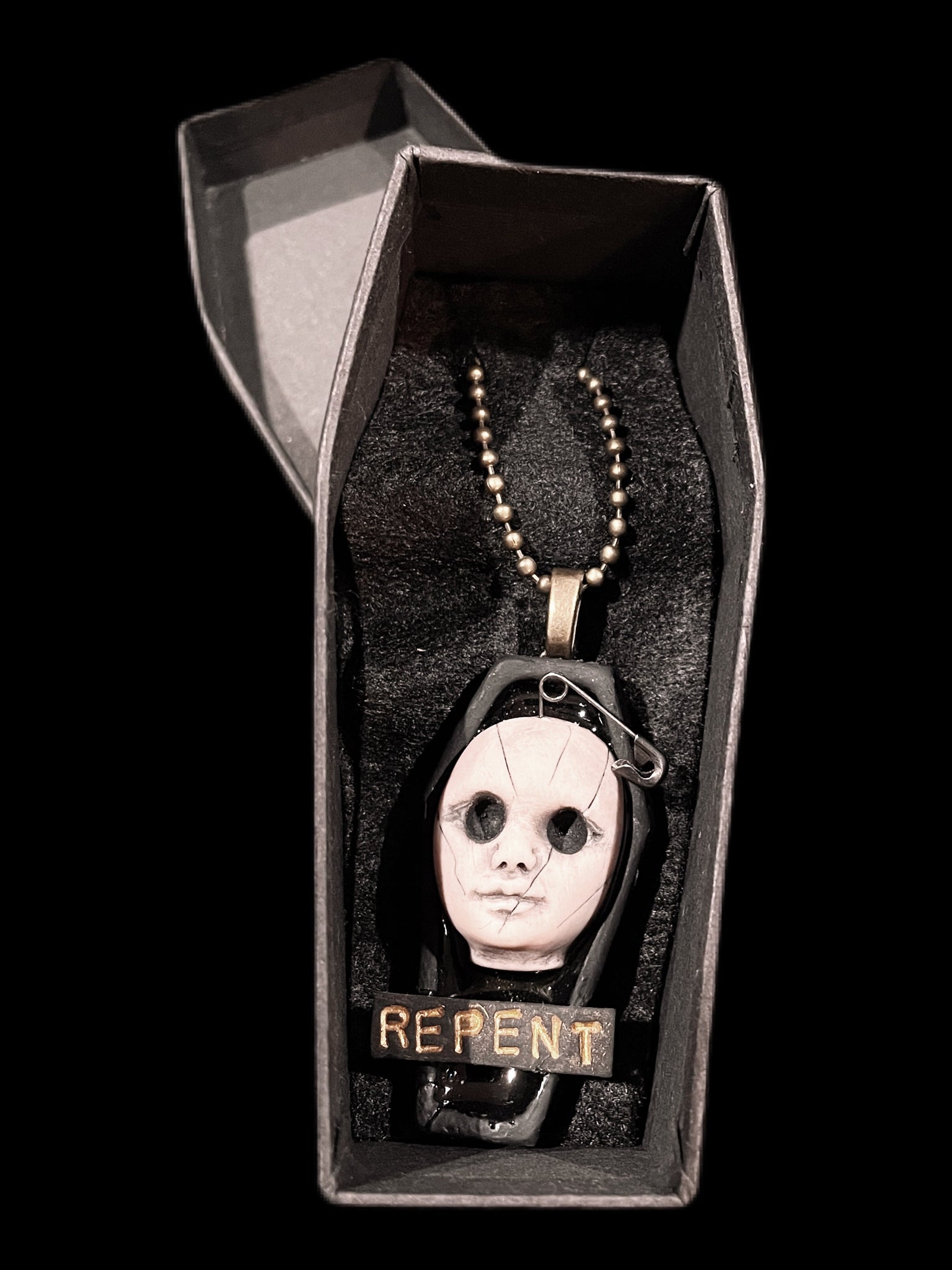 Repent Creepy Doll Necklace - Se7en Deadly